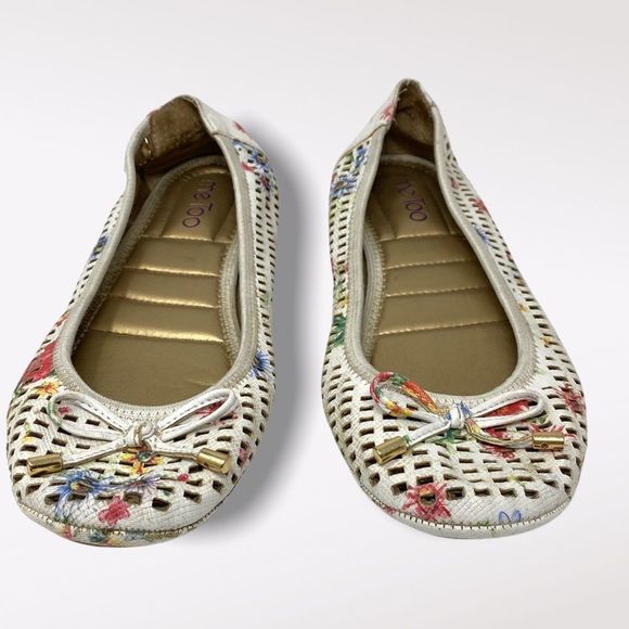 Me TOO | White Floral Ballet Flats - Picture 4 of 7